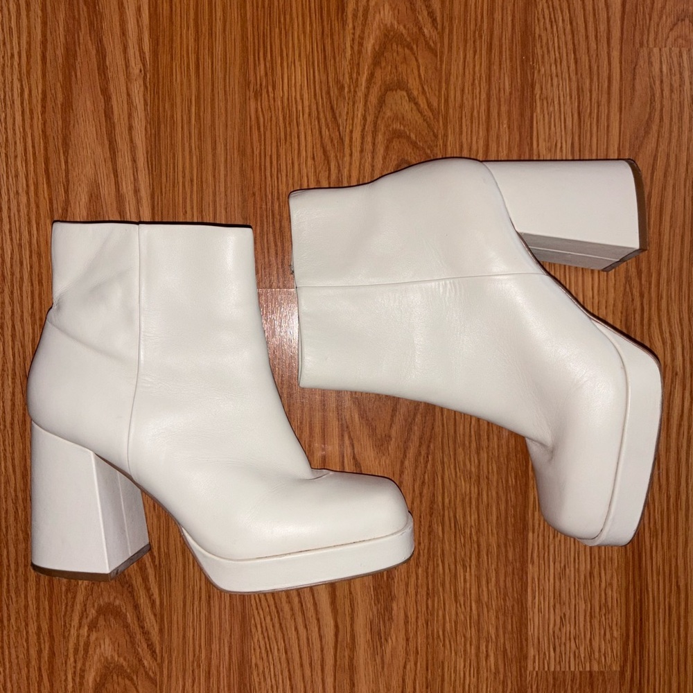 Steve Madden cream platform boots